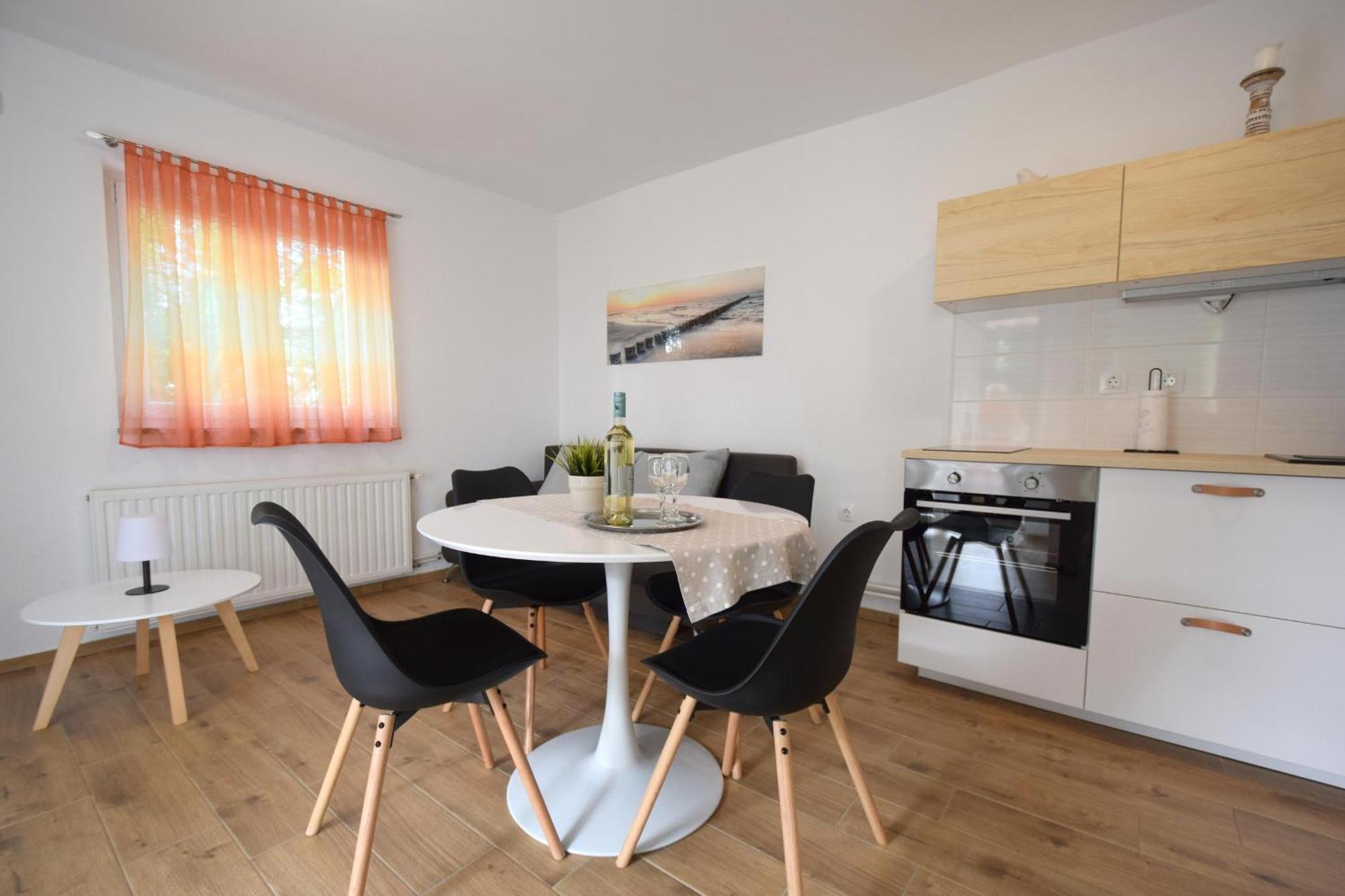 Apartments Julia ชิซิชี ภายนอก รูปภาพ